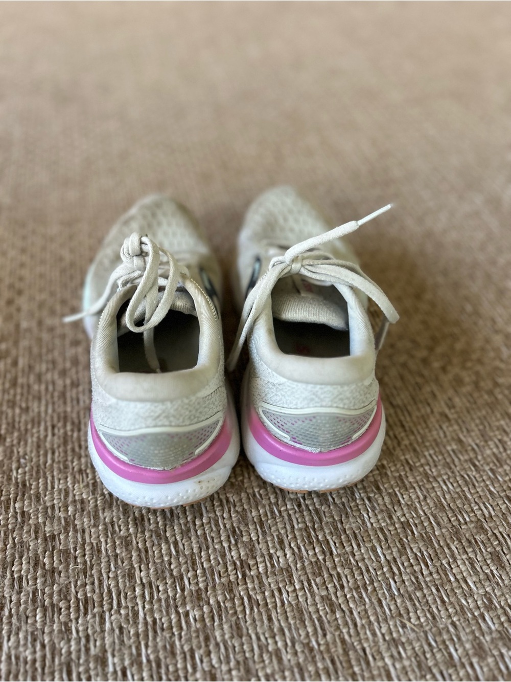 Brooks Women’s Running Shoes in Beige with Pink Accent - Picture 3 of 3